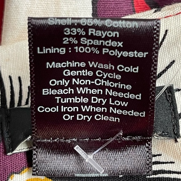 Ann Taylor Factory Red Floral Print Pencil Skirt Size 10 - Picture 9 of 11